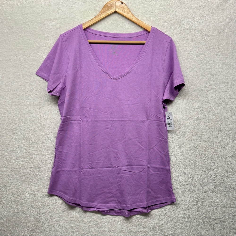 New York & Co. Lightweight 100% COTTON V-neck T-Shirt, Light Purple, Size Large